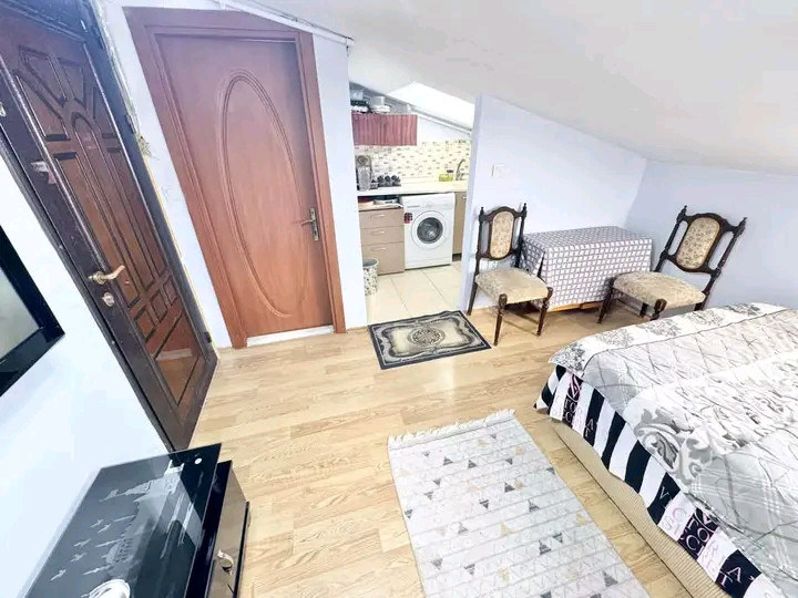 🔑Furnished studio apartment on the 3rd floor for annual rent