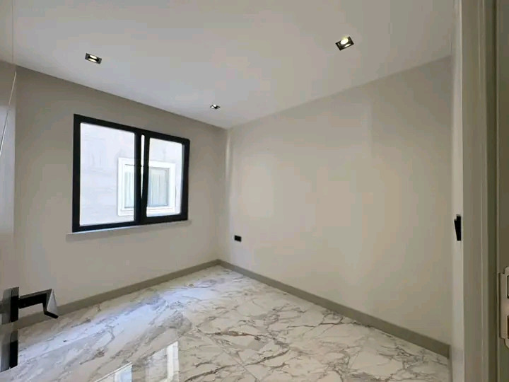2+1 apartment for rent in Avcılar, brand new building, unfinished
