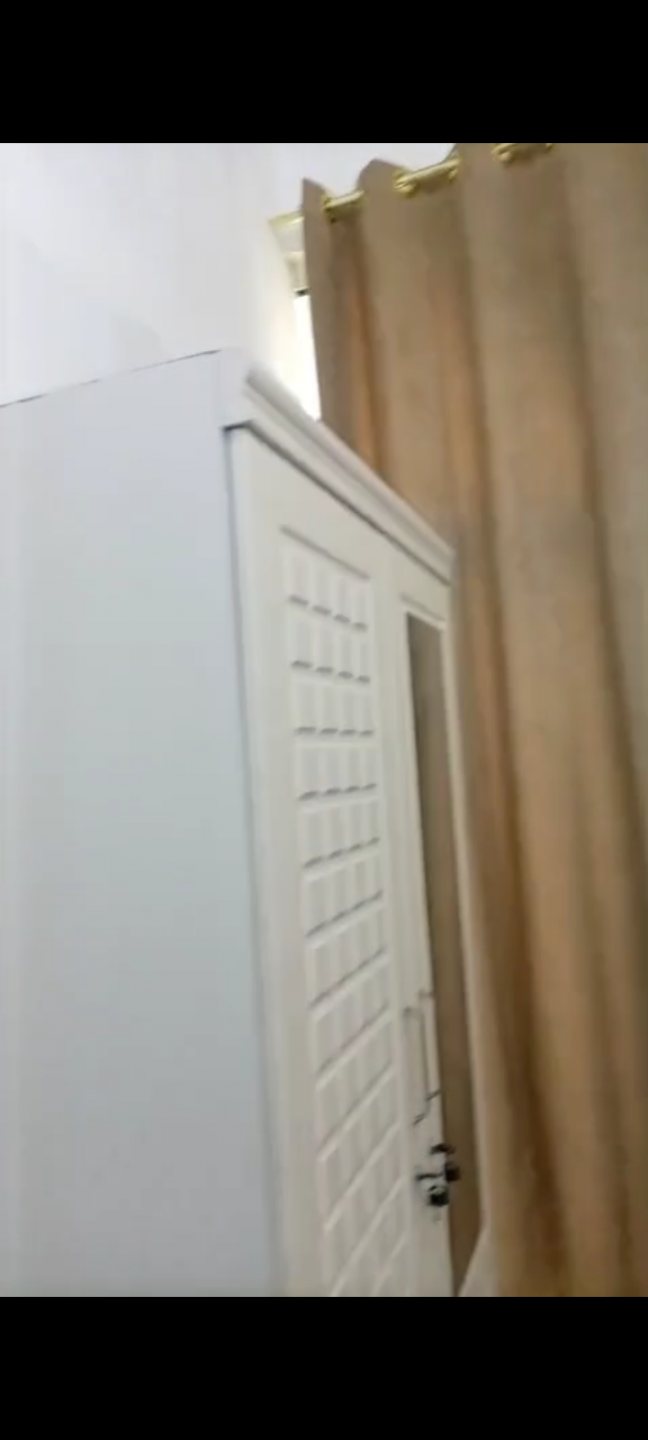 Partition with balcony in Rashidiya
