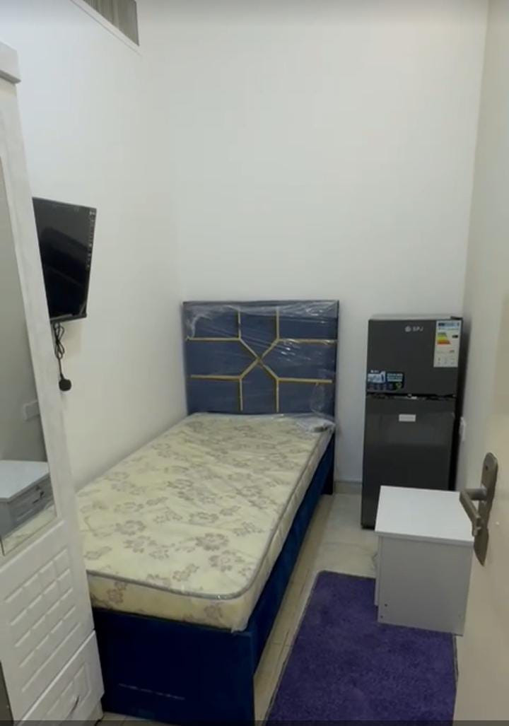 Partition for girls only, Al-Najda Street