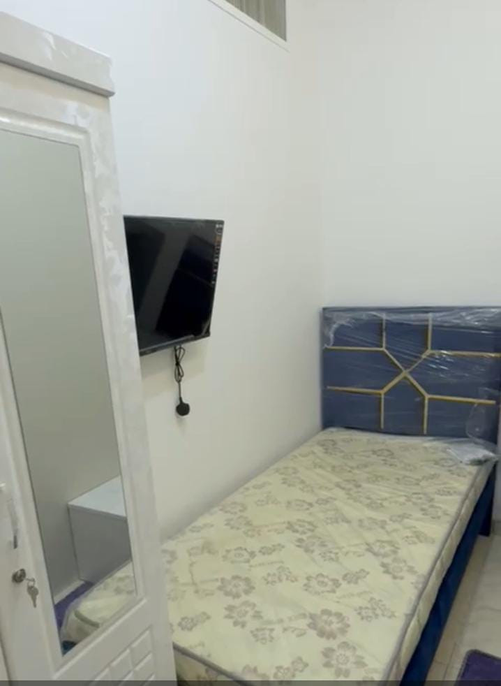 Partition for girls only, Al-Najda Street