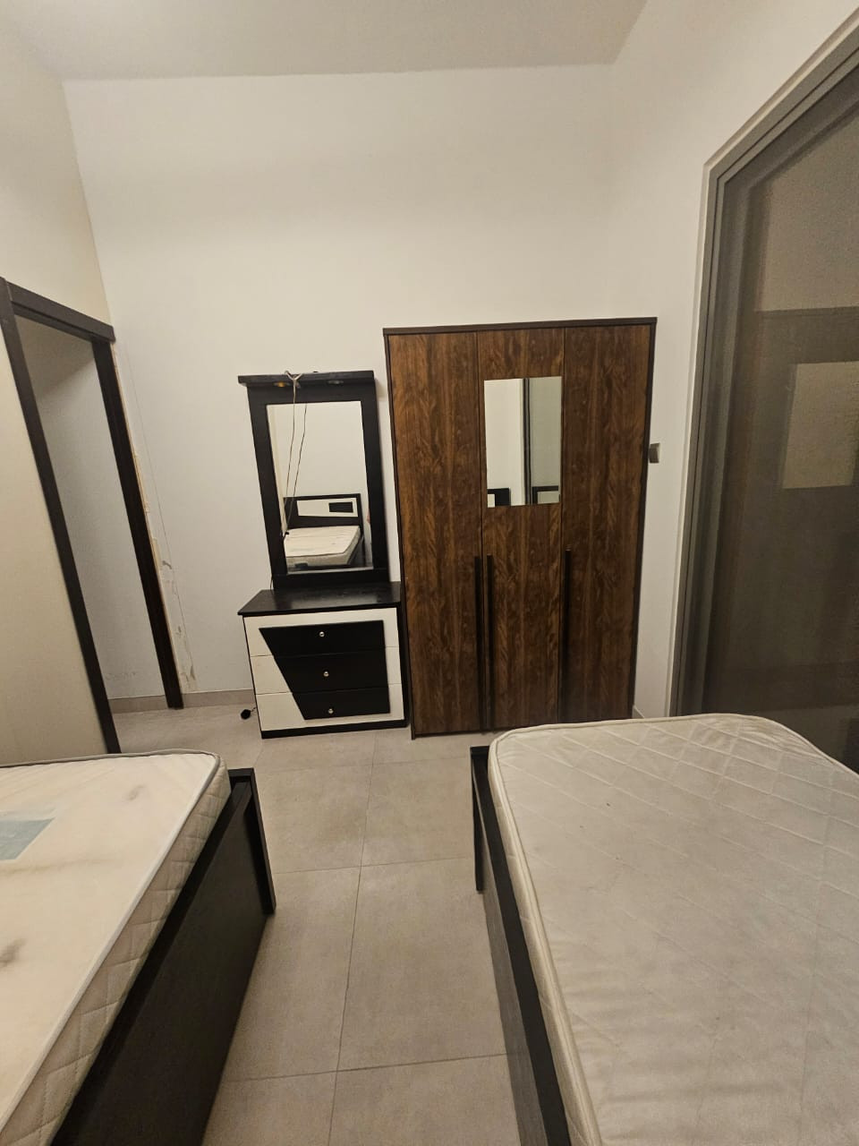 Partition with balcony in Al-Satwa New