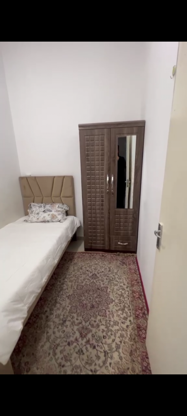 Single partition in Rashidiya