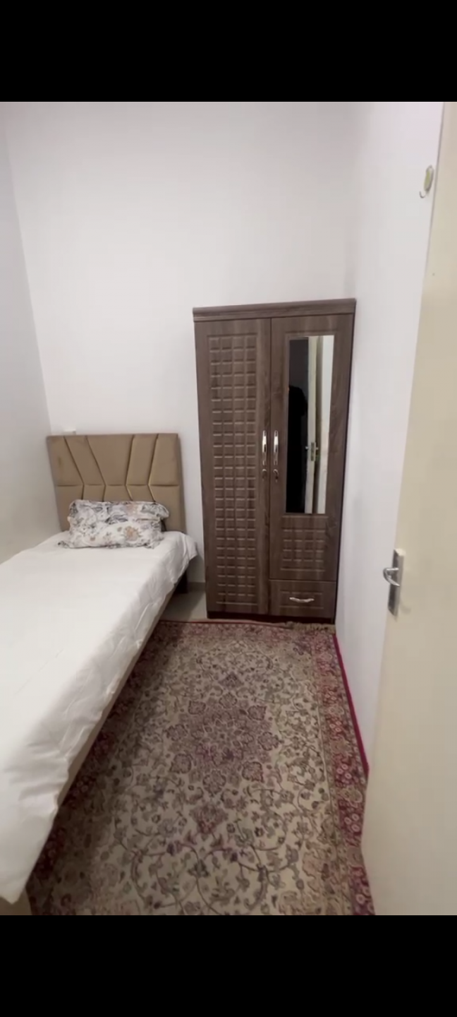 Single partition in Rashidiya