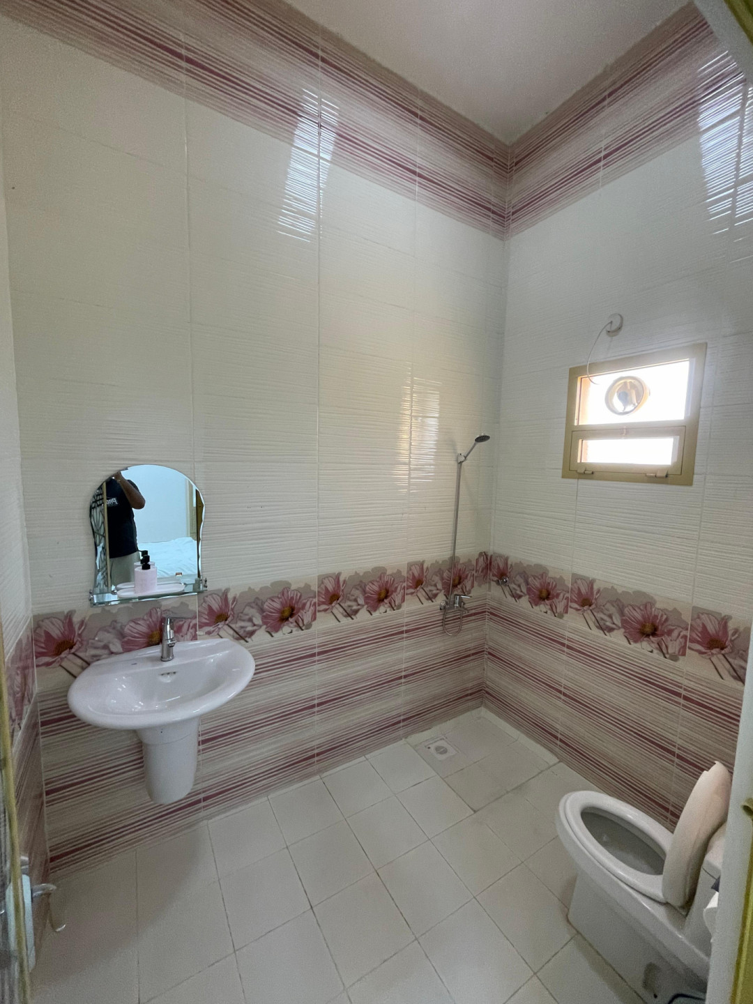 big-guest-house-villa51778870303.jpg