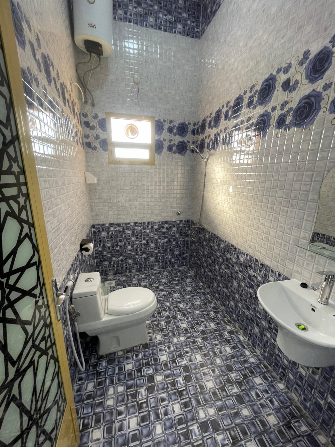 big-guest-house-villa91778870306.jpg