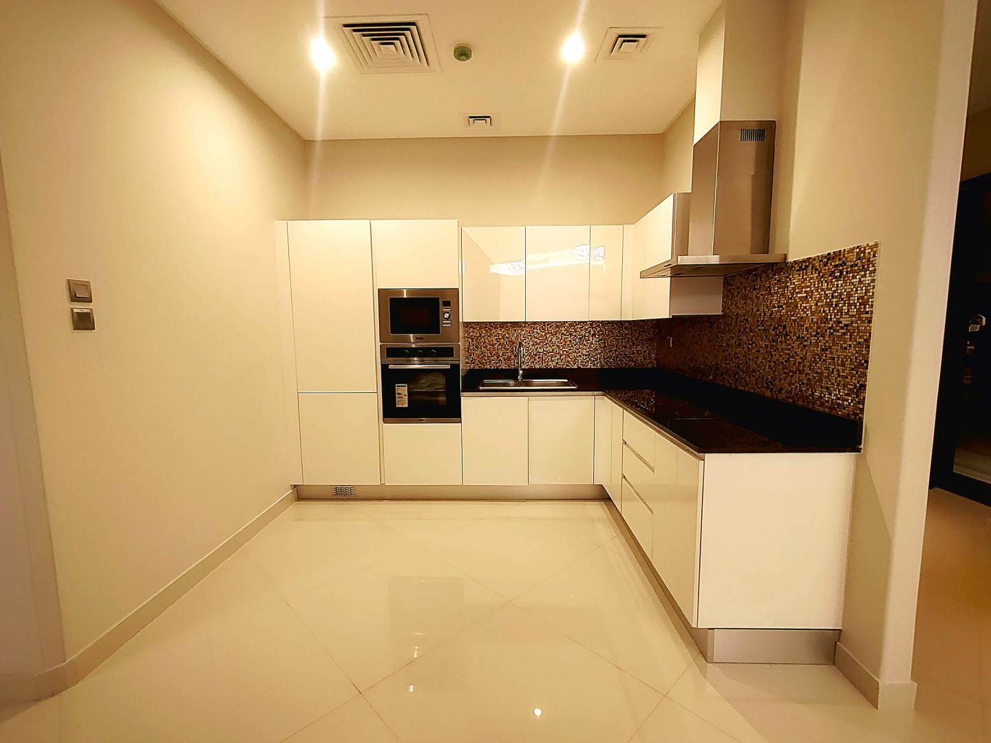 Brand New Luxury Living in Sanabis | BD. 500/-
