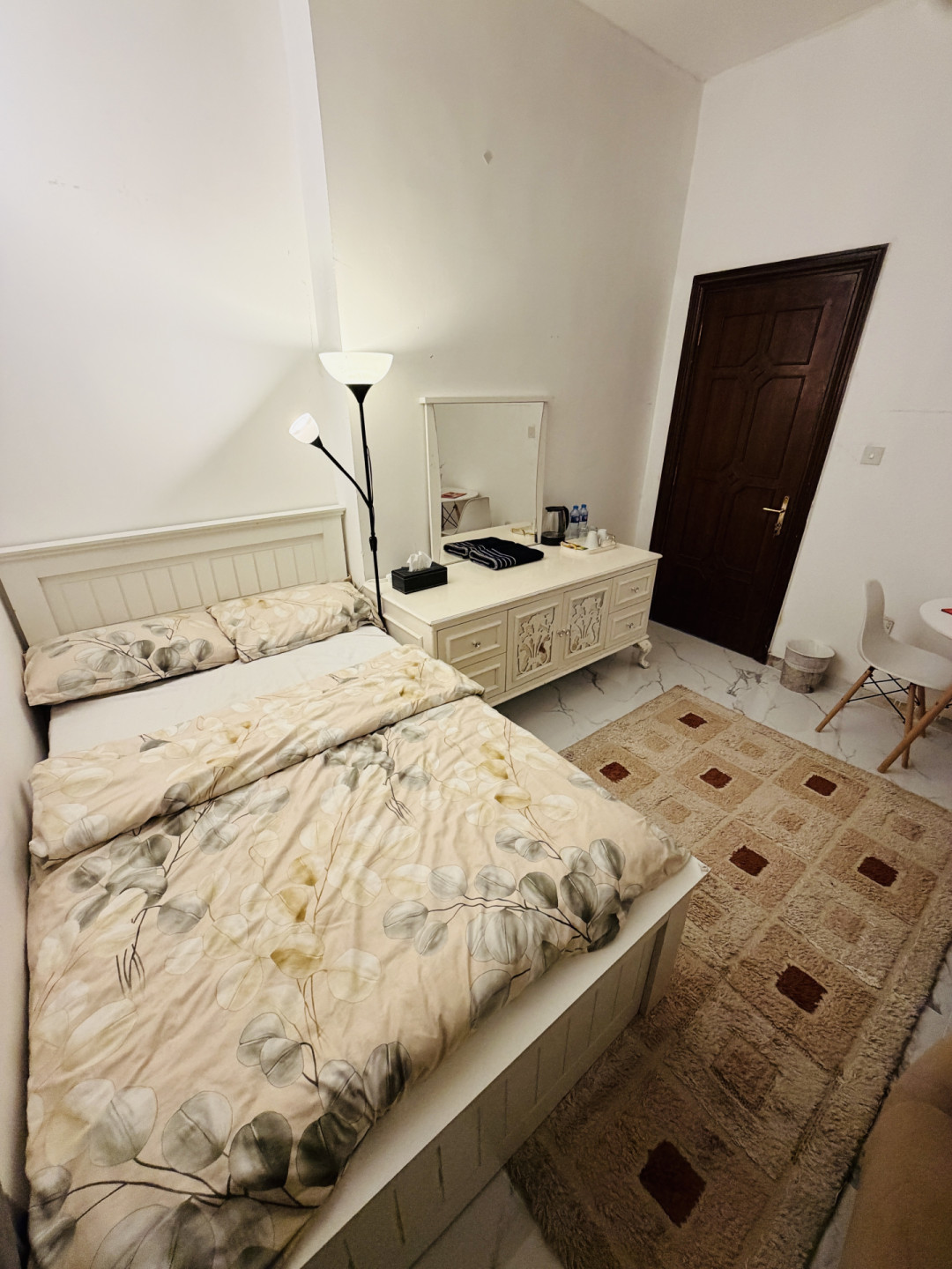 Daily basis room available