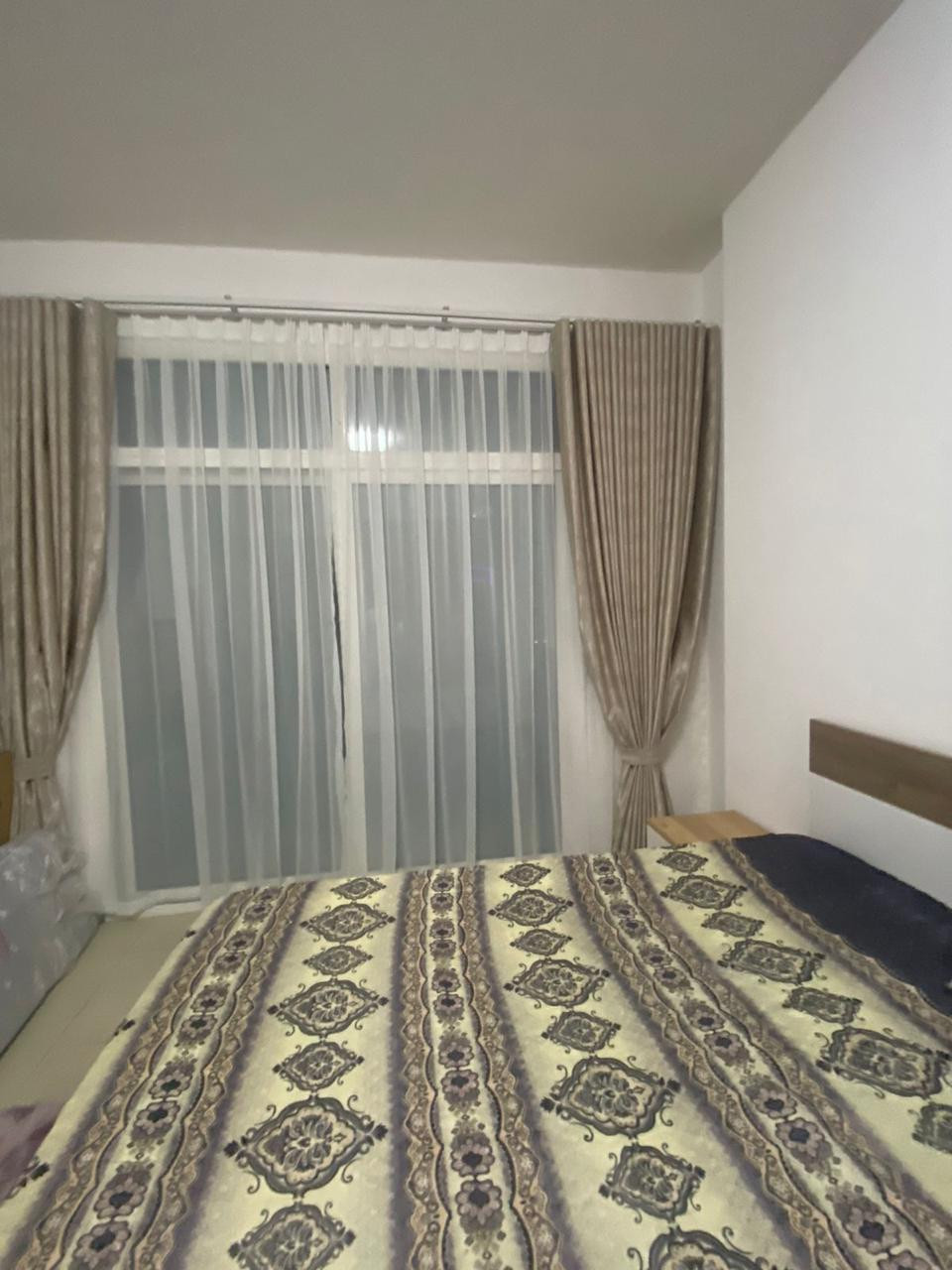 Superbly furnished, excellent location, one-bedroom apartment