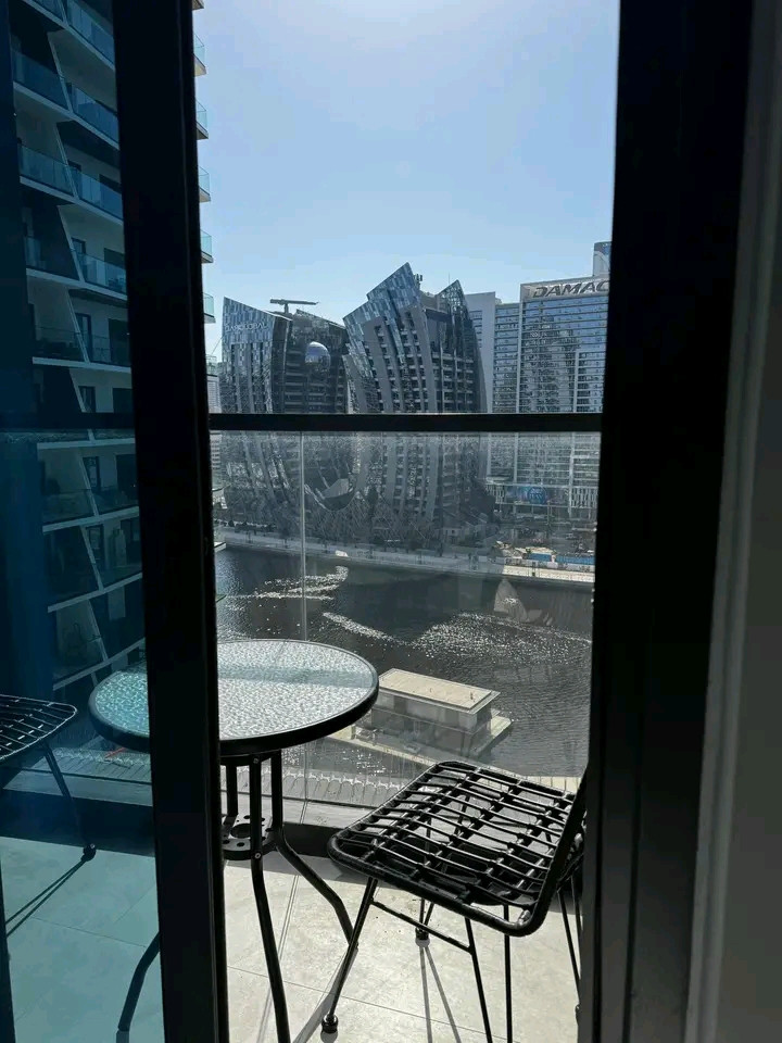 fully-furnished-1-bedroom-apartment51786129965.jpg