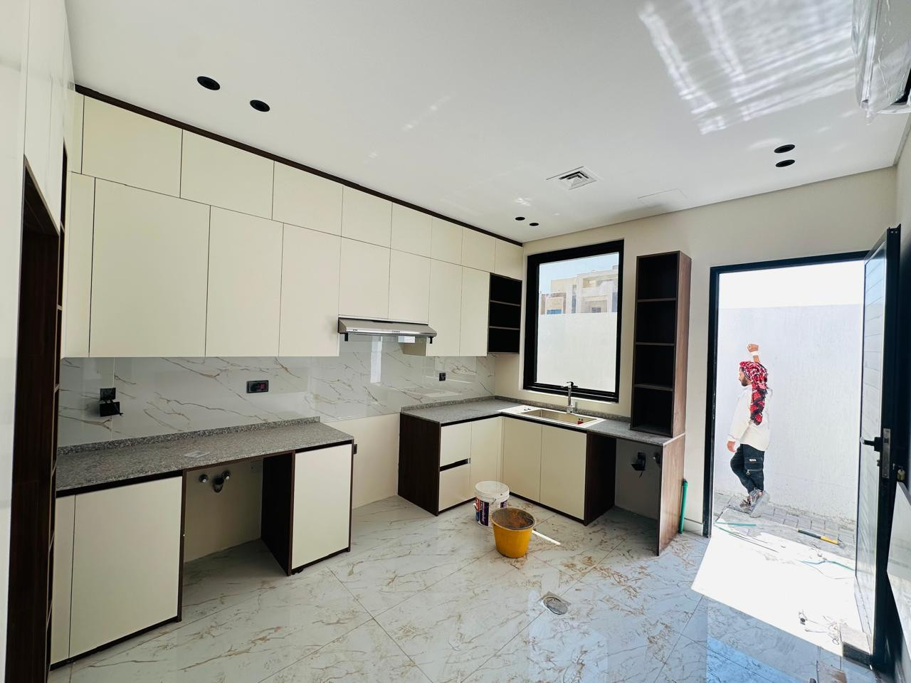 First occupancy villa with central air conditioning in Al-Haliou