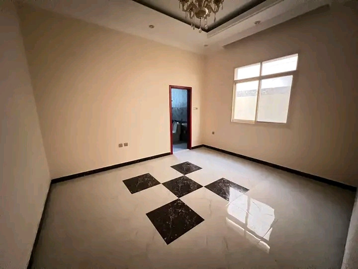 A spacious and comfortable villa, very suitable for families.