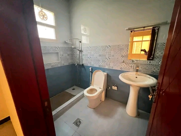 A spacious and comfortable villa, very suitable for families.