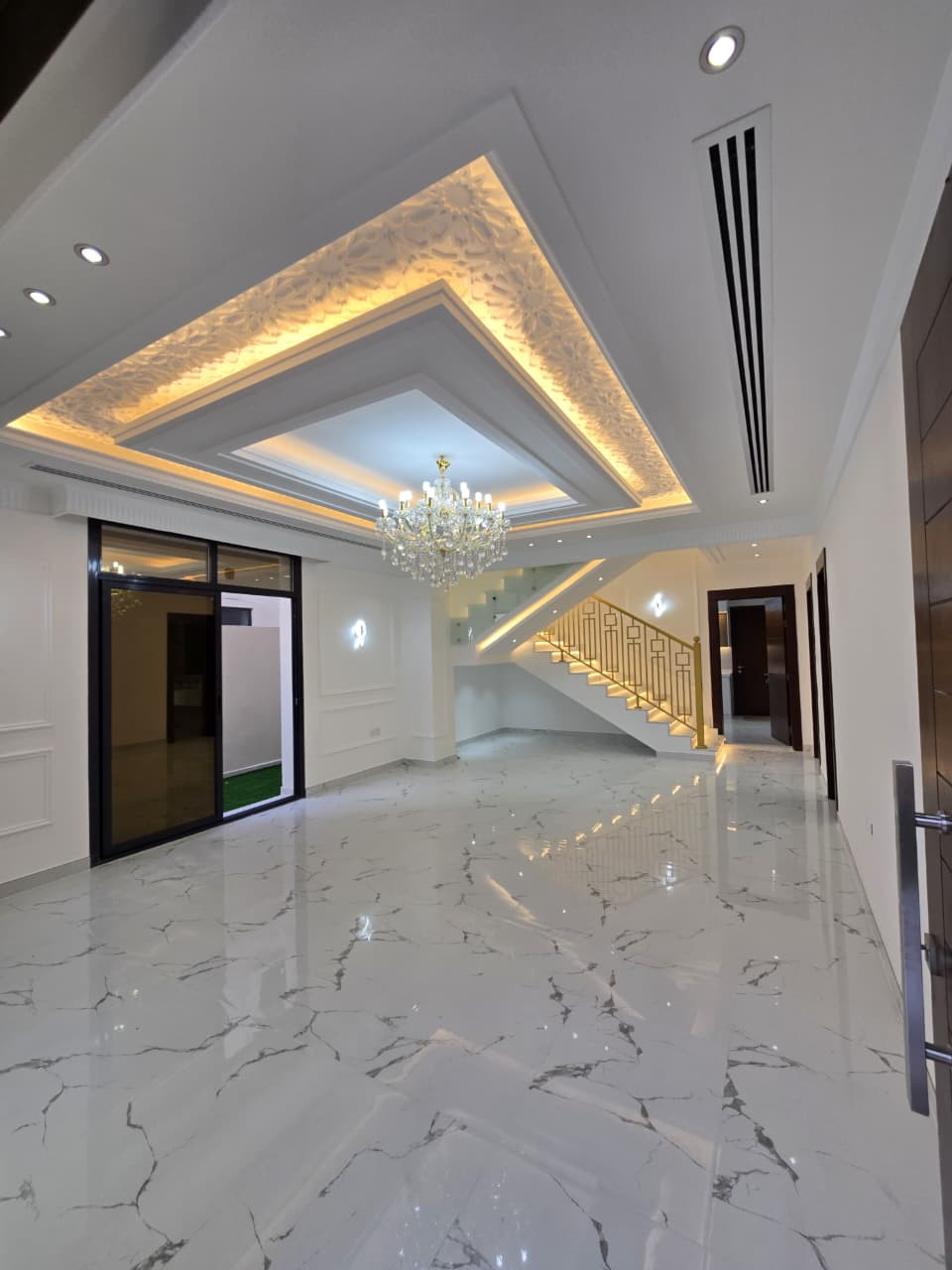 Luxury villa in Al-Haliou 1