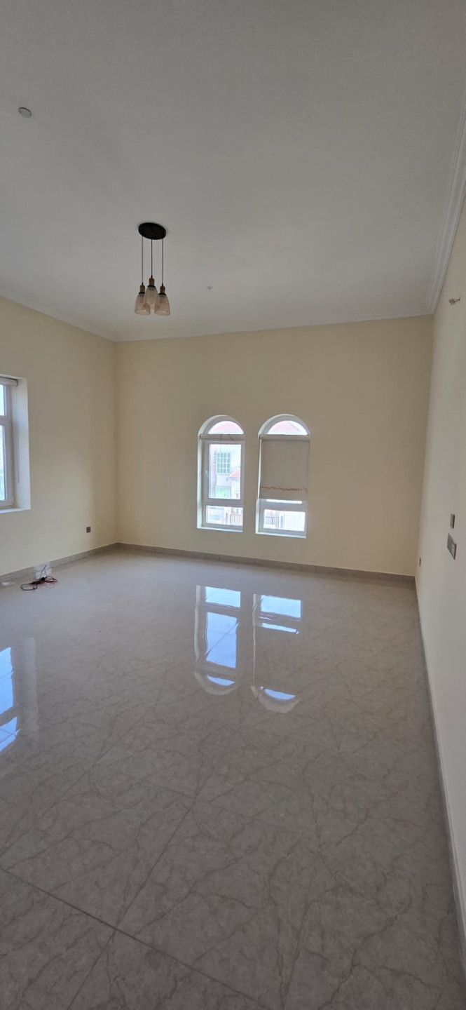 Luxury villa in Al Rawda 3
