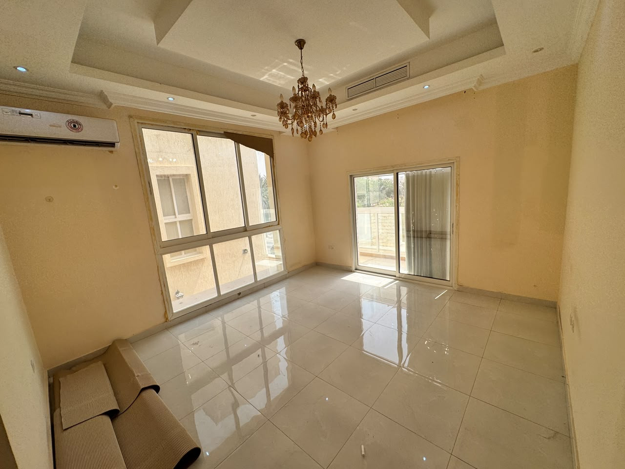 Luxury villa in Al Yasmin