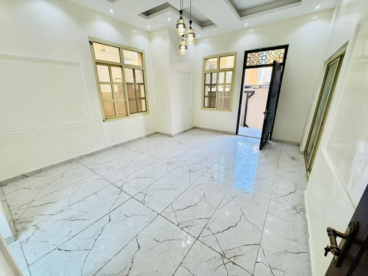 Luxury villa in Al Yasmin