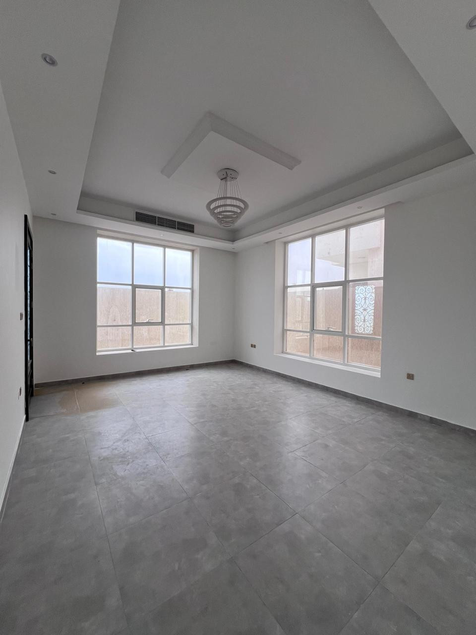 Luxury villa in Al Yasmin