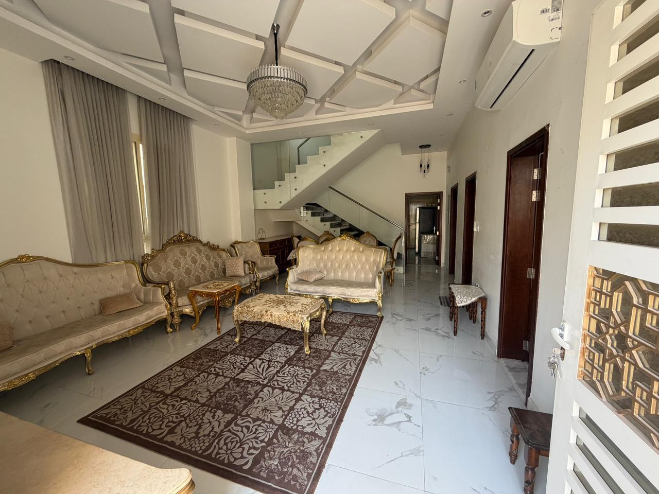 fyla-fakhr-llaygtr-balyasmyn01784051836.jpg