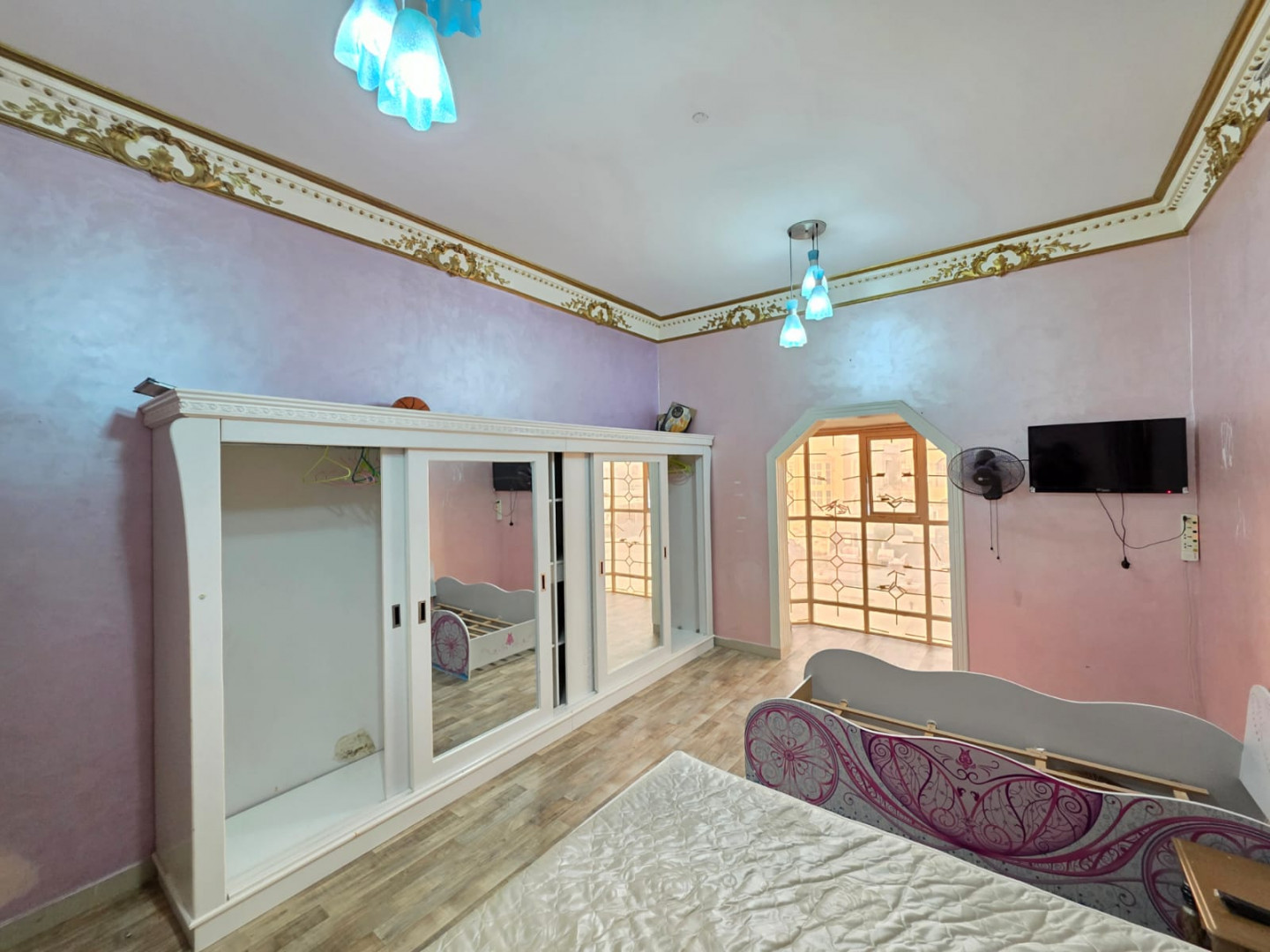 A luxurious and distinctive villa in Al Rawda
