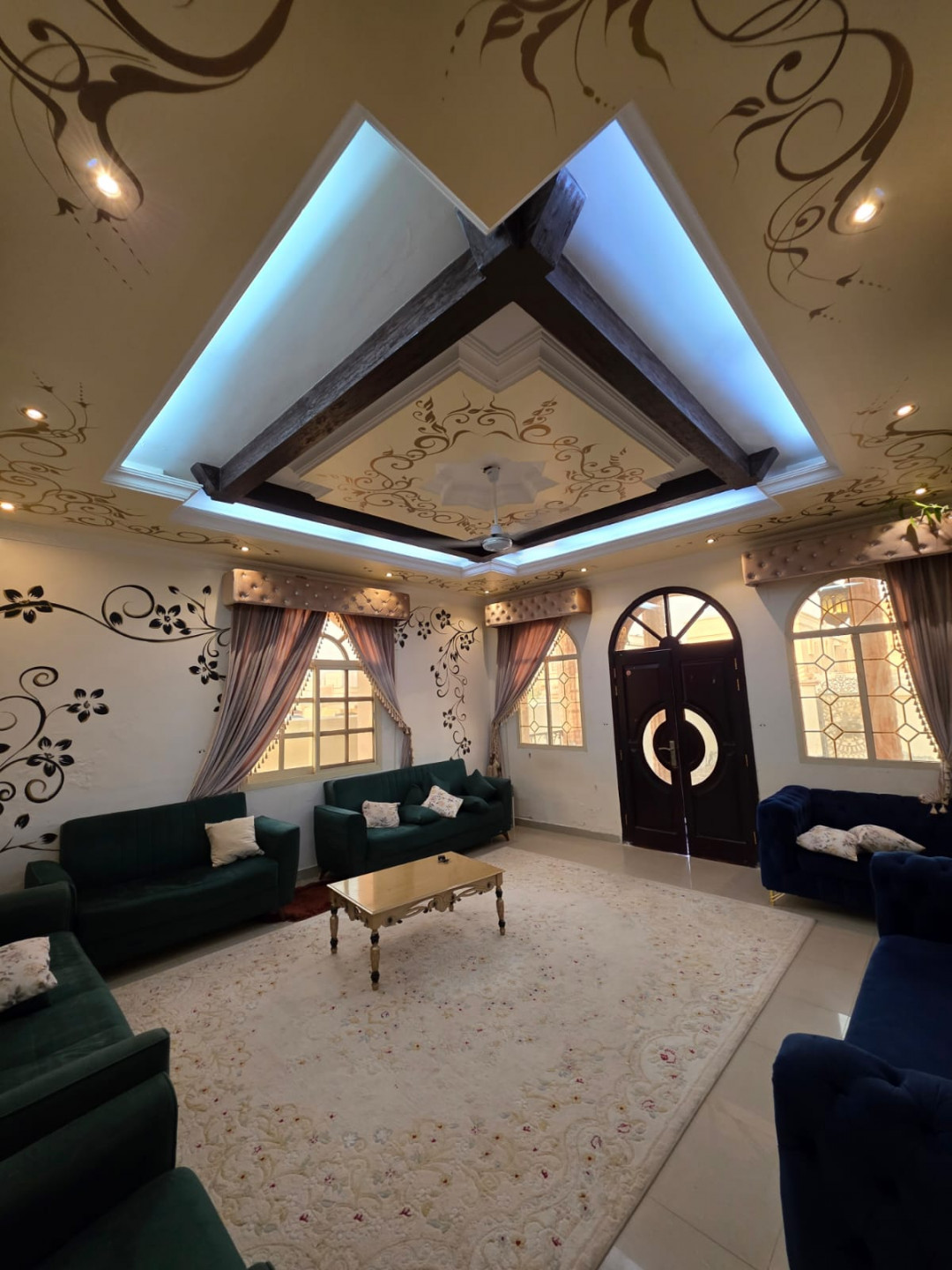 A luxurious and distinctive villa in Al Rawda