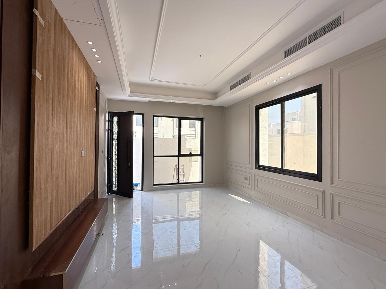 Luxury villa in Al Yasmin, new