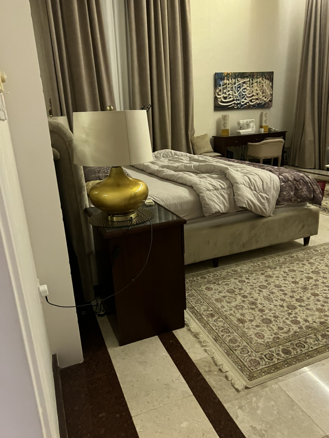 fyla-fy-mdyn-alaayn111746199301.jpg