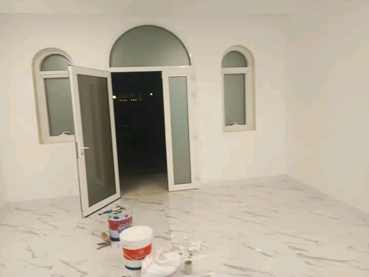 Ready-to-move-in villa with 3 master bedrooms and a large yard