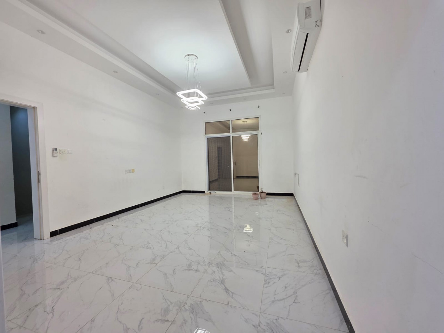 Villa for annual rent in Al Zahia