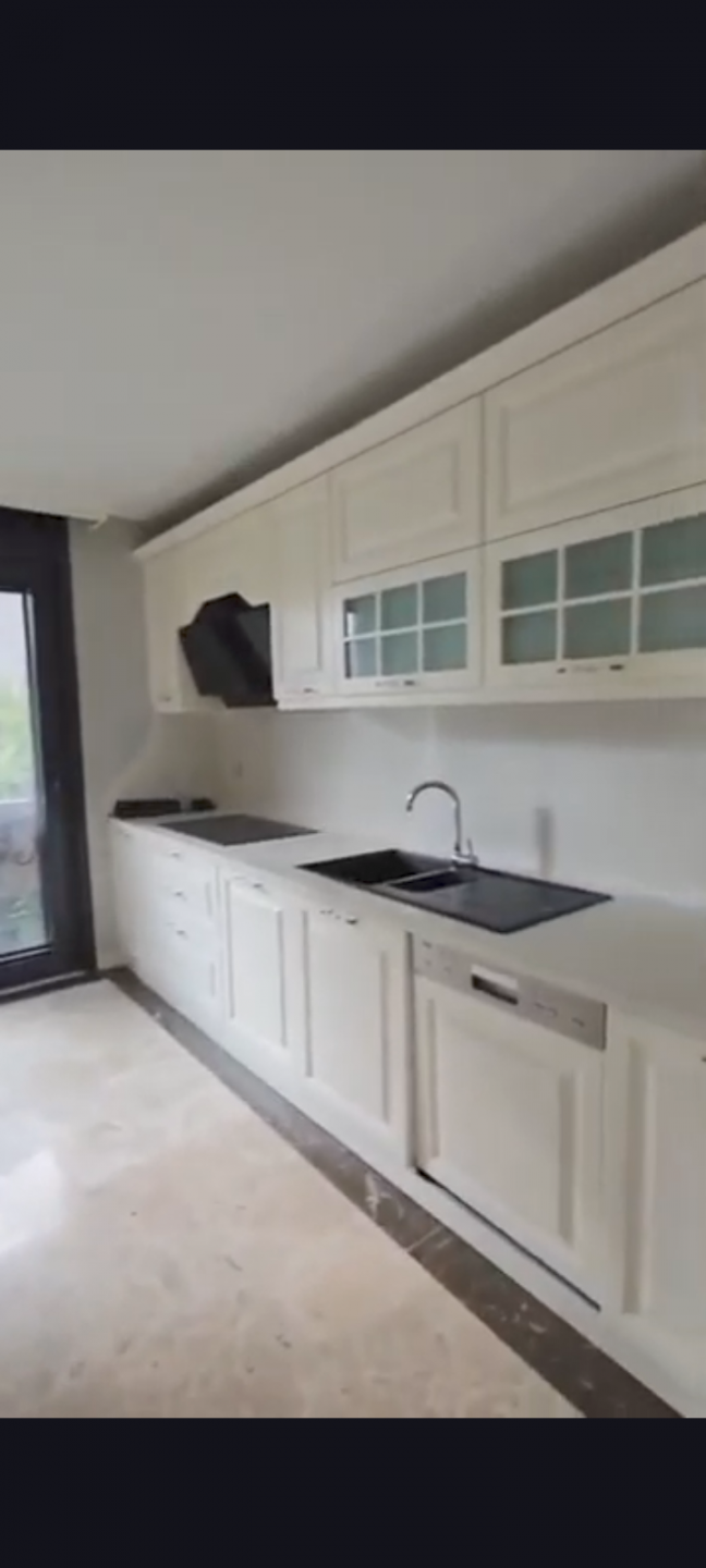Villa for annual rent in Beylikdüzü