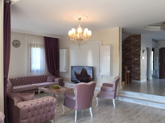 Villa for tourist rent with a cold swimming pool