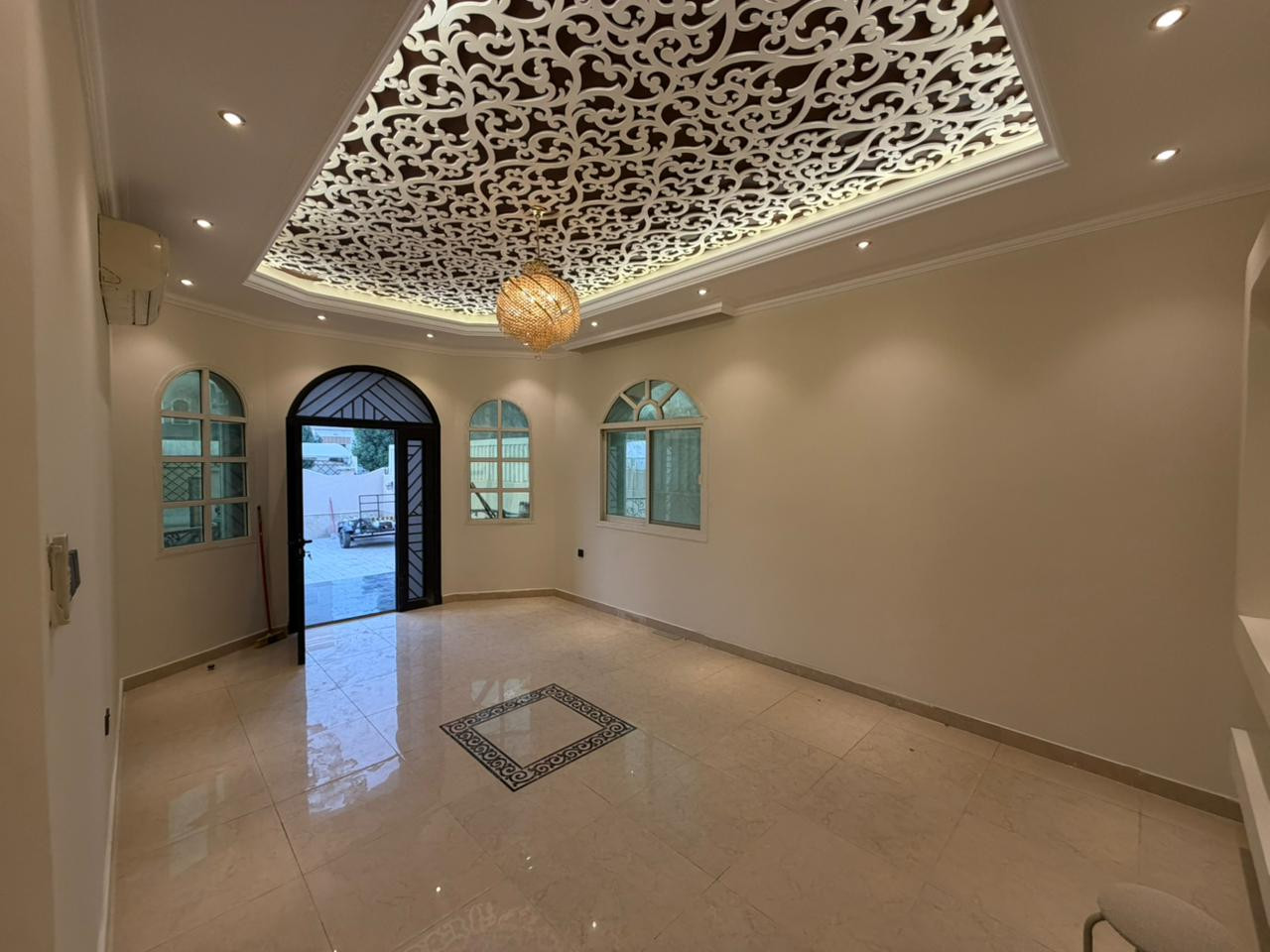 Villa in a prime location with spacious areas in Al Muwaihat 2