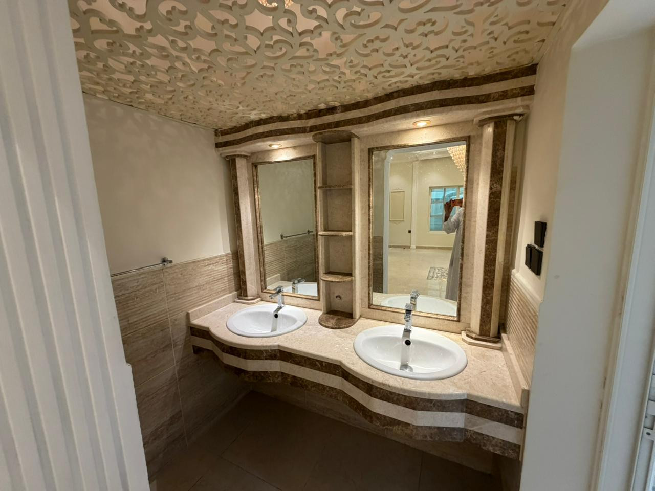 Villa in a prime location with spacious areas in Al Muwaihat 2