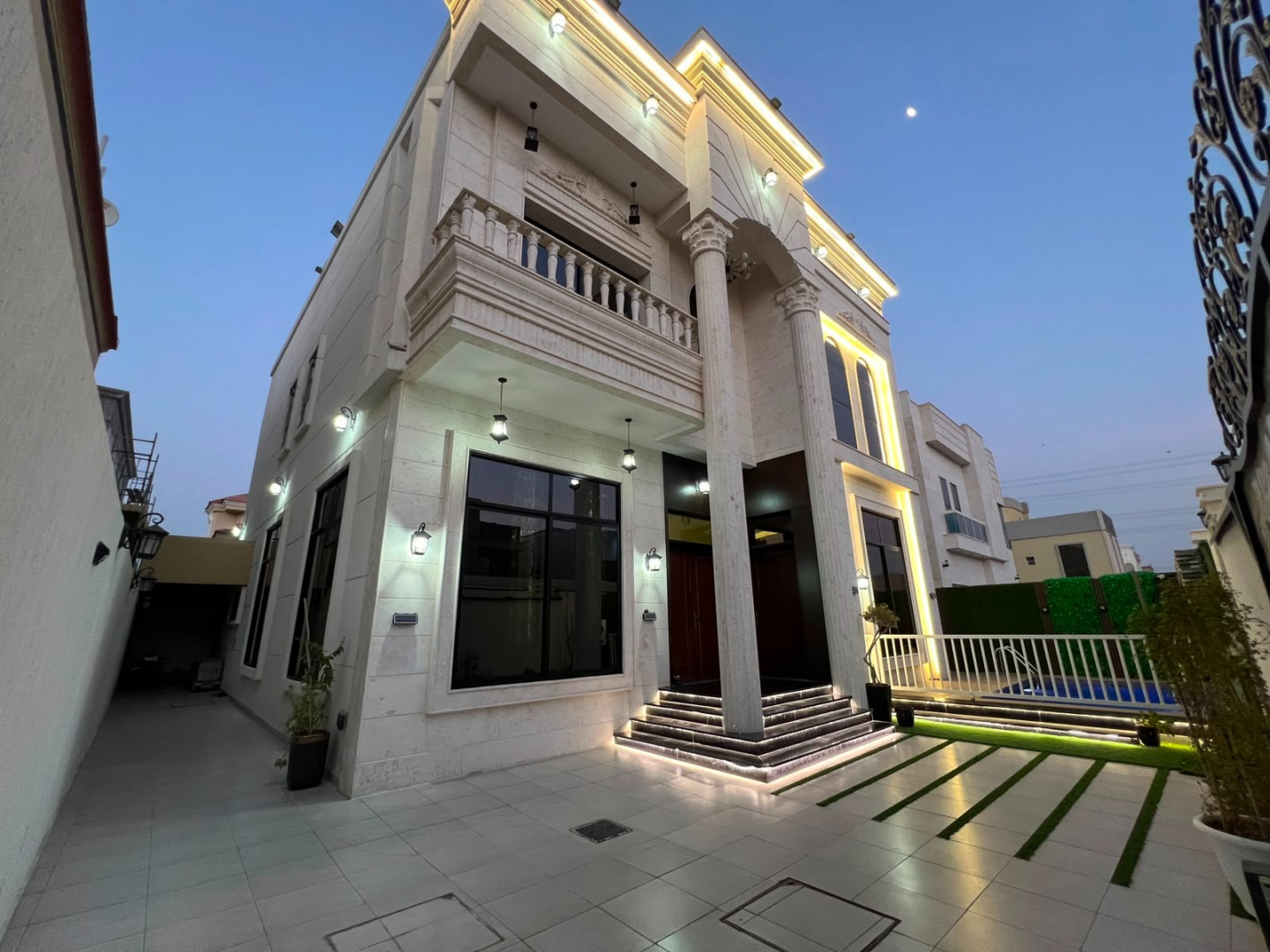 fyla-mthaly-llaaaylat-maa-msbh01788552975.jpg