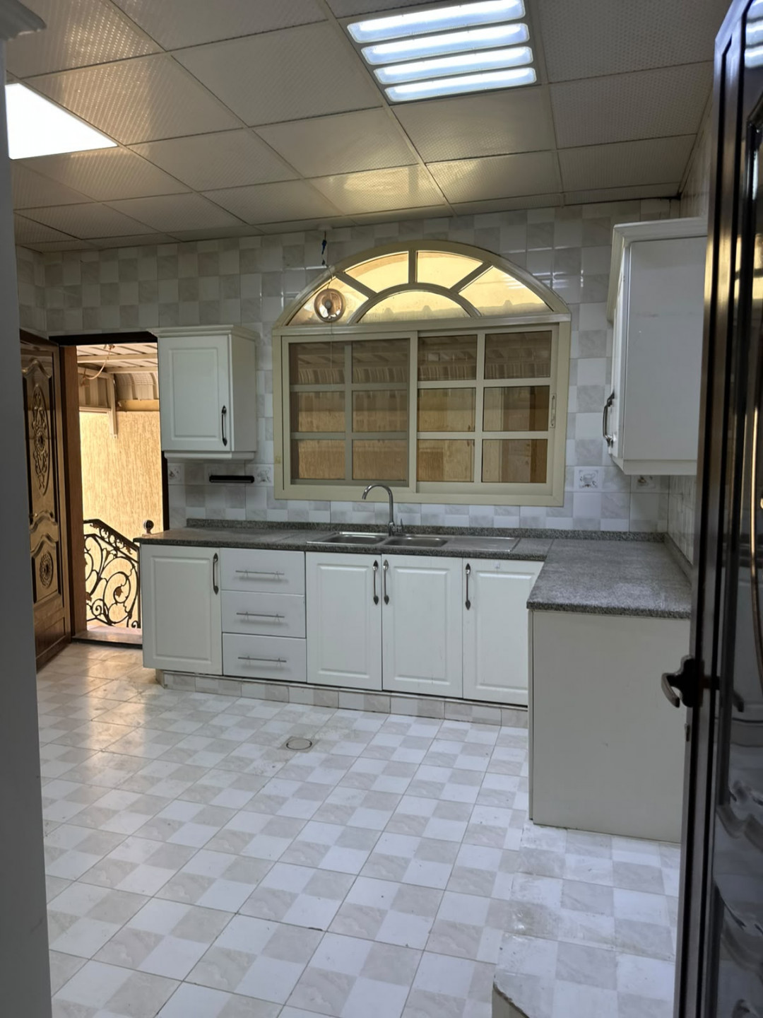 A wonderful villa in Al Muwaihat 3
