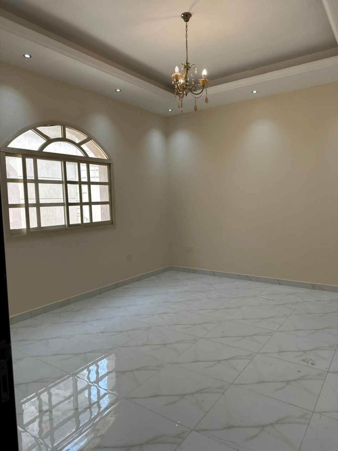A wonderful villa in Al Muwaihat 3