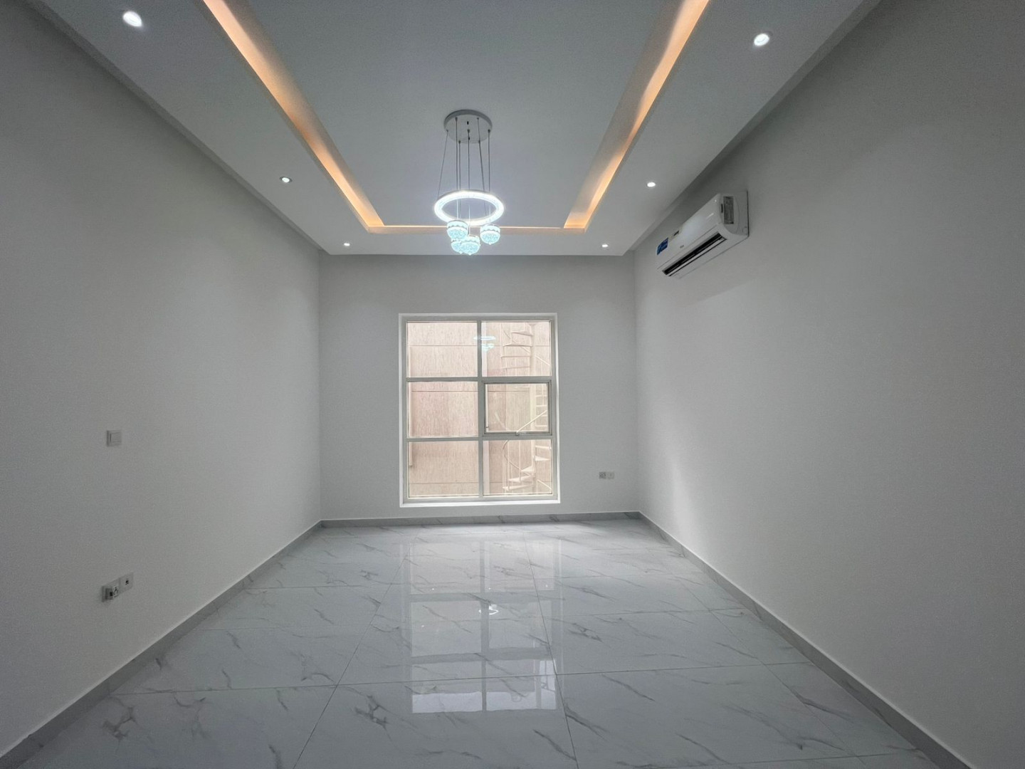 A magnificent villa in Al-Yasmin