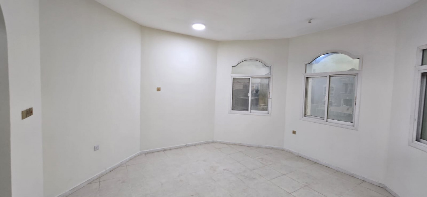 A stunning two-story villa in Al Rawda 1