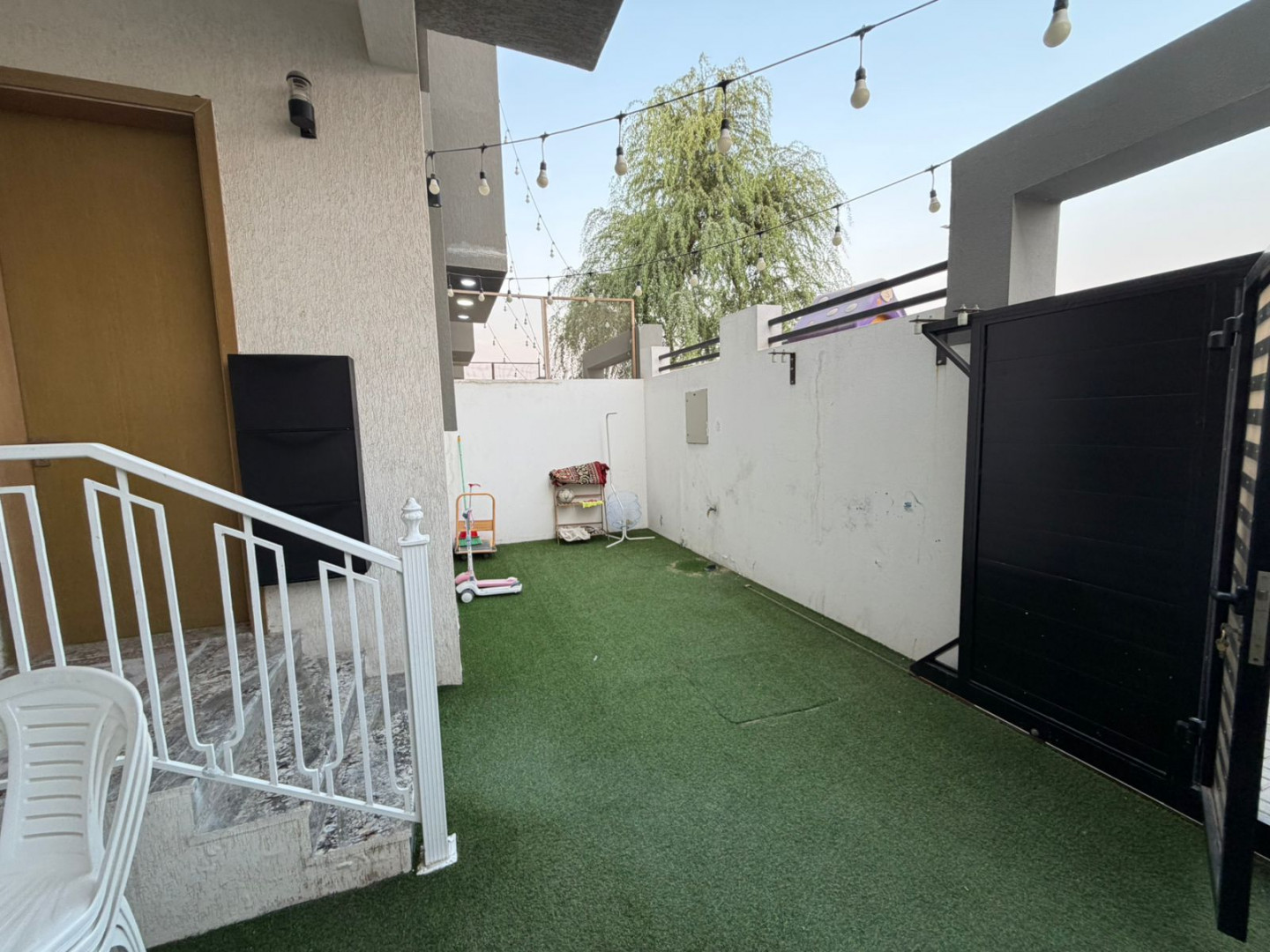 Bright Townhouse Villa