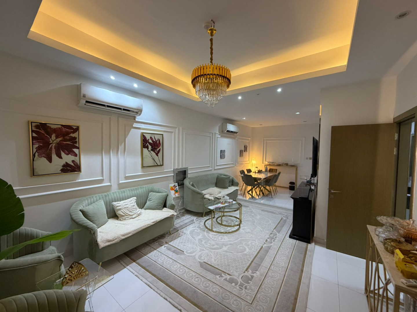 Bright Townhouse Villa