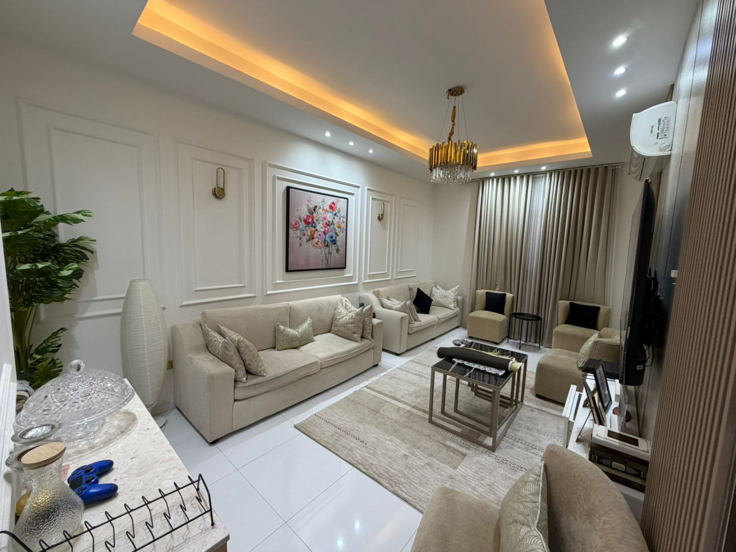 Bright Townhouse Villa