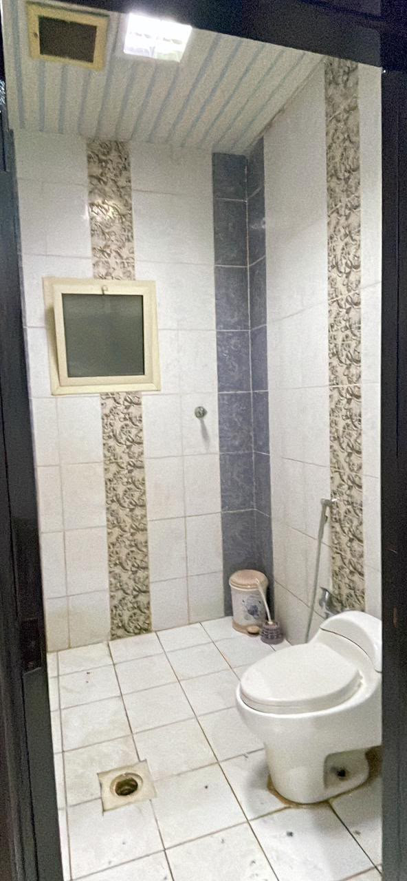 Room B, Seville neighborhood