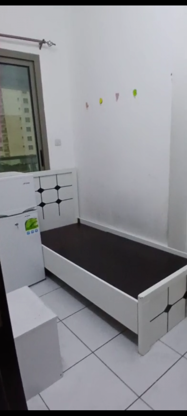 Room with balcony (co-op)