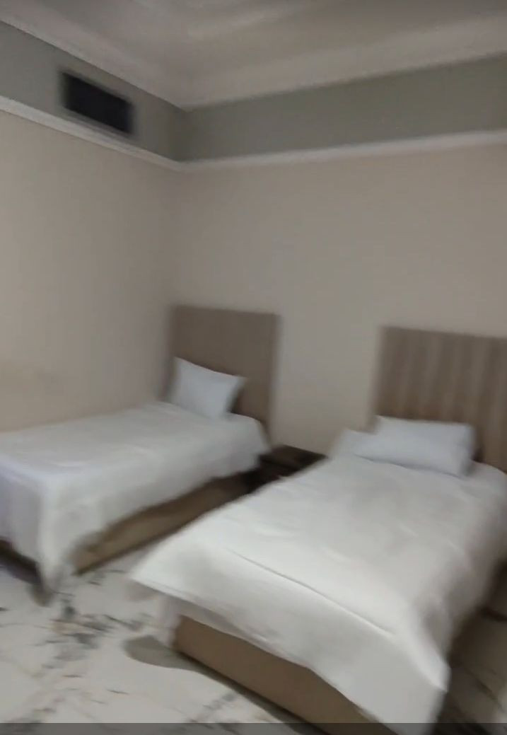 Girls' room