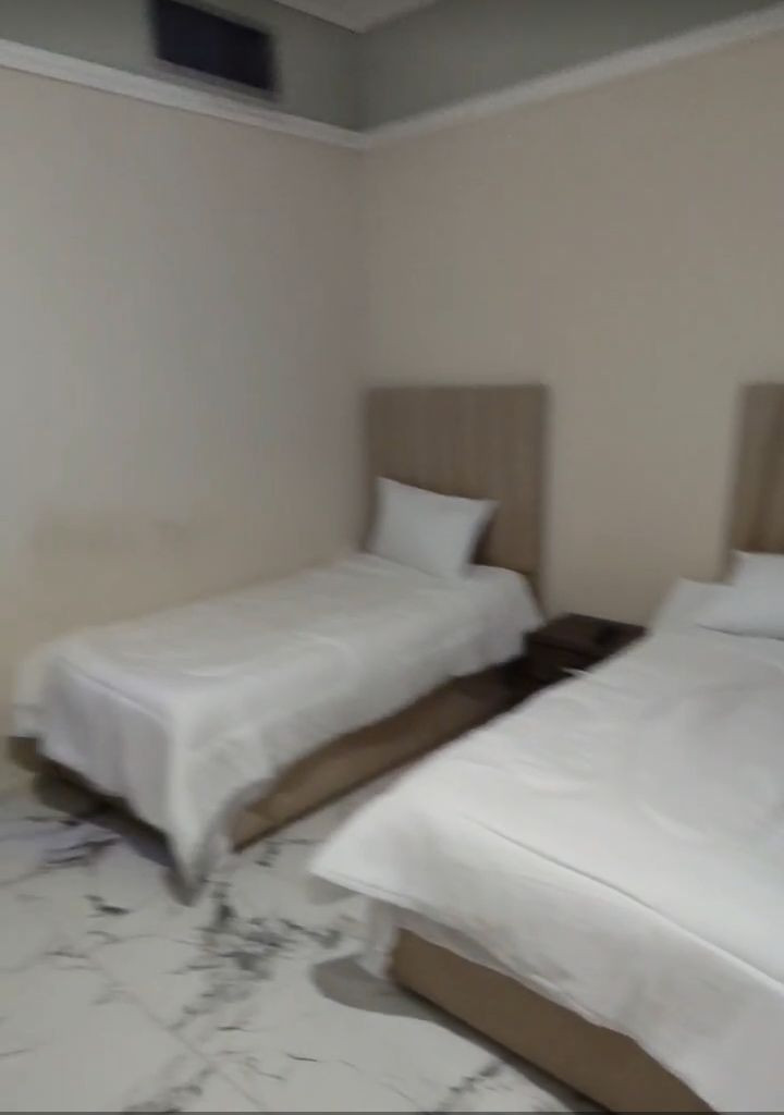 Girls' room