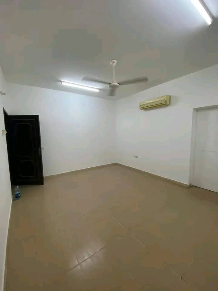 A room in Seeb