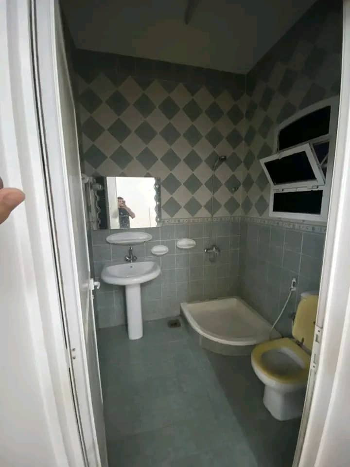 A room in Seeb