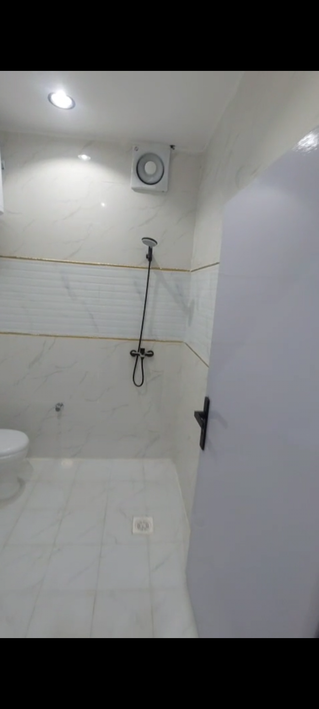 A room in the Al-Ulya neighborhood