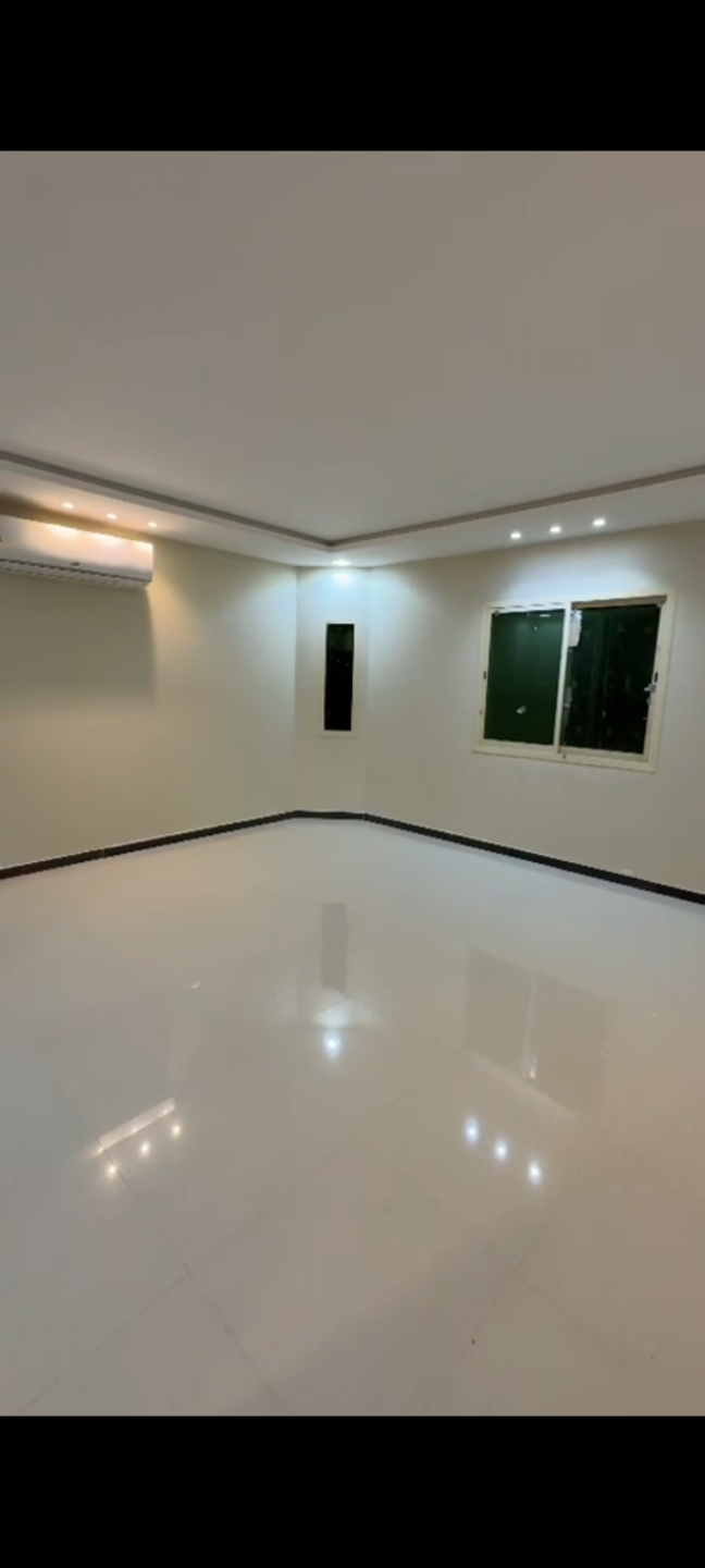 Room for annual rent in Yarmouk neighborhood