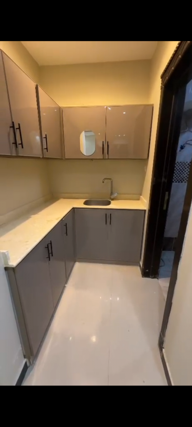 Room for annual rent in Yarmouk neighborhood